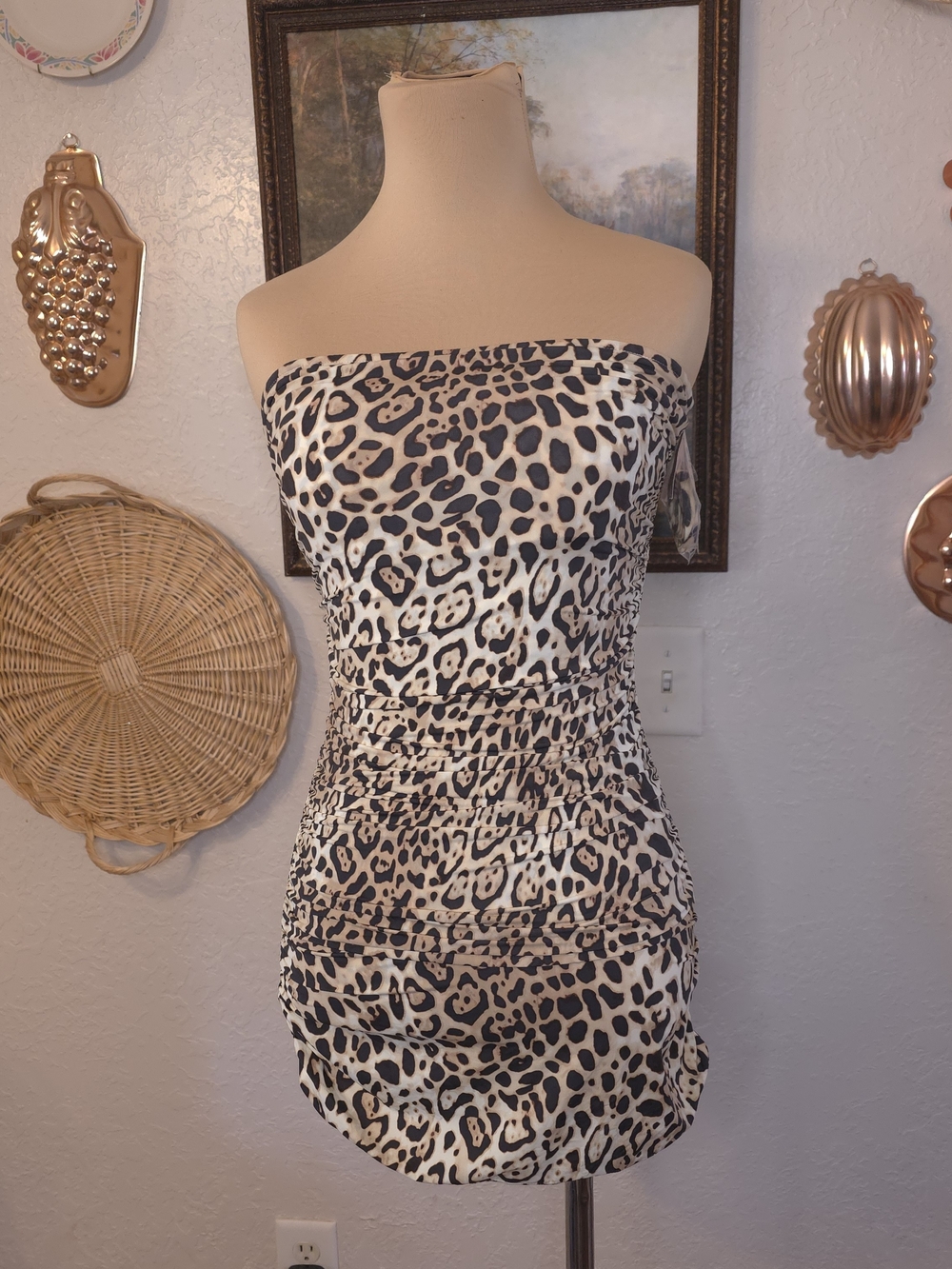NWT Victoria’s Secret Leopard Print Ruched One Piece Swim Dress Small Mobwife